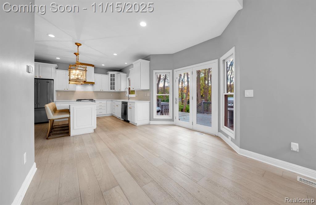 9751 Kingston Pointe Drive, Clarkston, MI 48348 — Photo 14