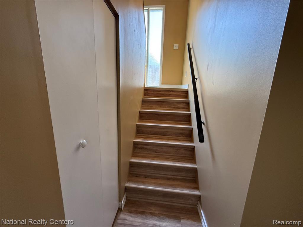 5619 Fox Hill Drive, Sterling Heights, MI 48310 — Photo 23