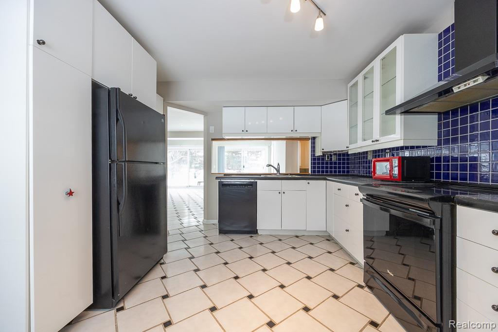 5563 Edinborough, West Bloomfield, MI — Photo 6
