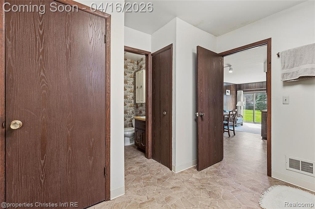 18231 Stamford Street, Livonia, MI, 48152