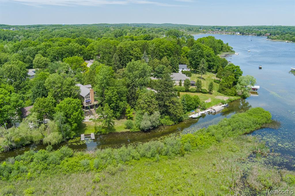 4780 Hillcrest Drive, Clarkston, MI — Photo 2