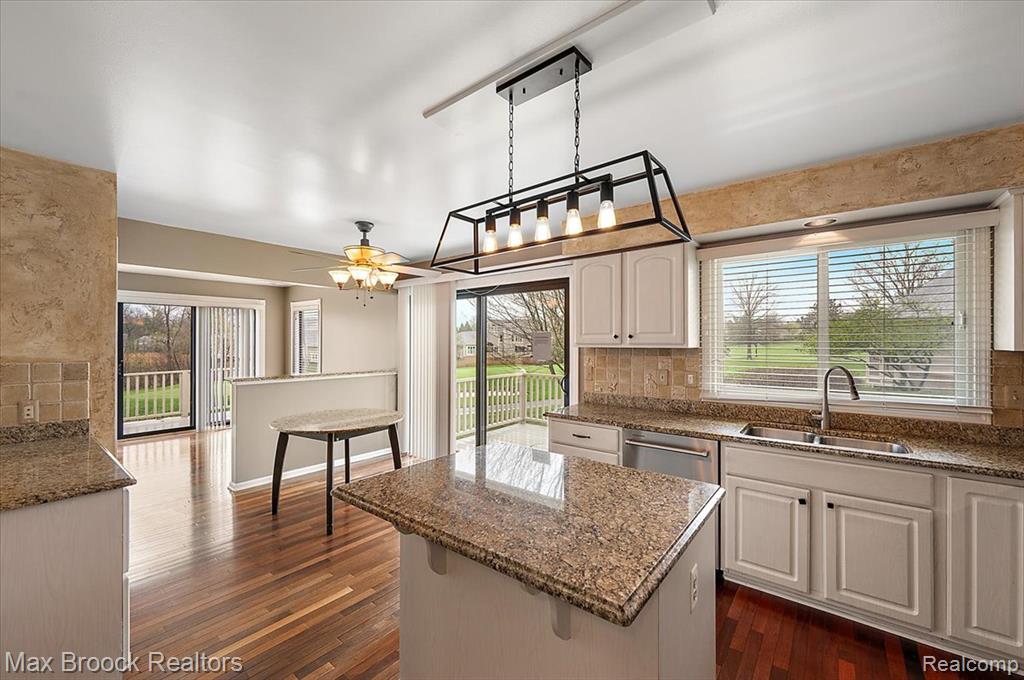 888 Tartan Trail, Bloomfield Hills, MI 48304 — Photo 18