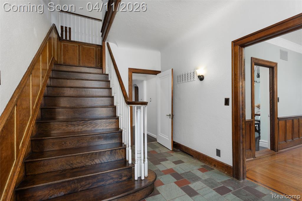 630 Lakepointe Street, Grosse Pointe, MI 48230 — Photo 4
