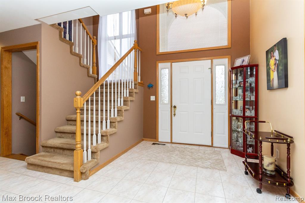 50592 MURRAY Drive, Macomb, MI 48044 — Photo 5