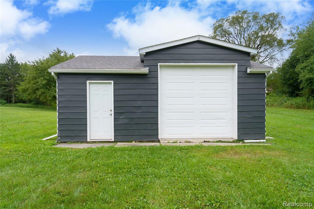 4566 Clyde Road, Howell, MI 48855 — Photo 6