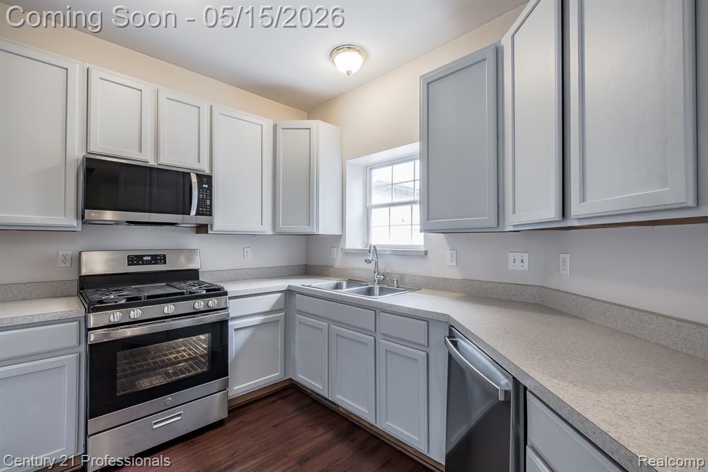 4509 Alexander Pines Drive, Clarkston, MI — Photo 12