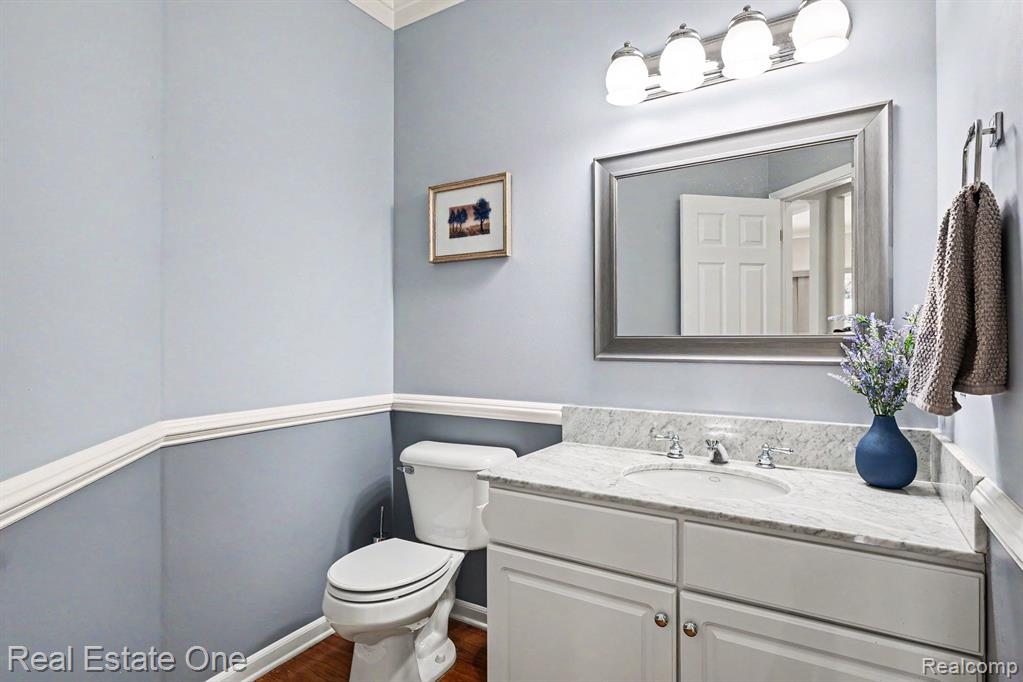 737 Woodfield Way, Rochester Hills, MI 48307 — Photo 20