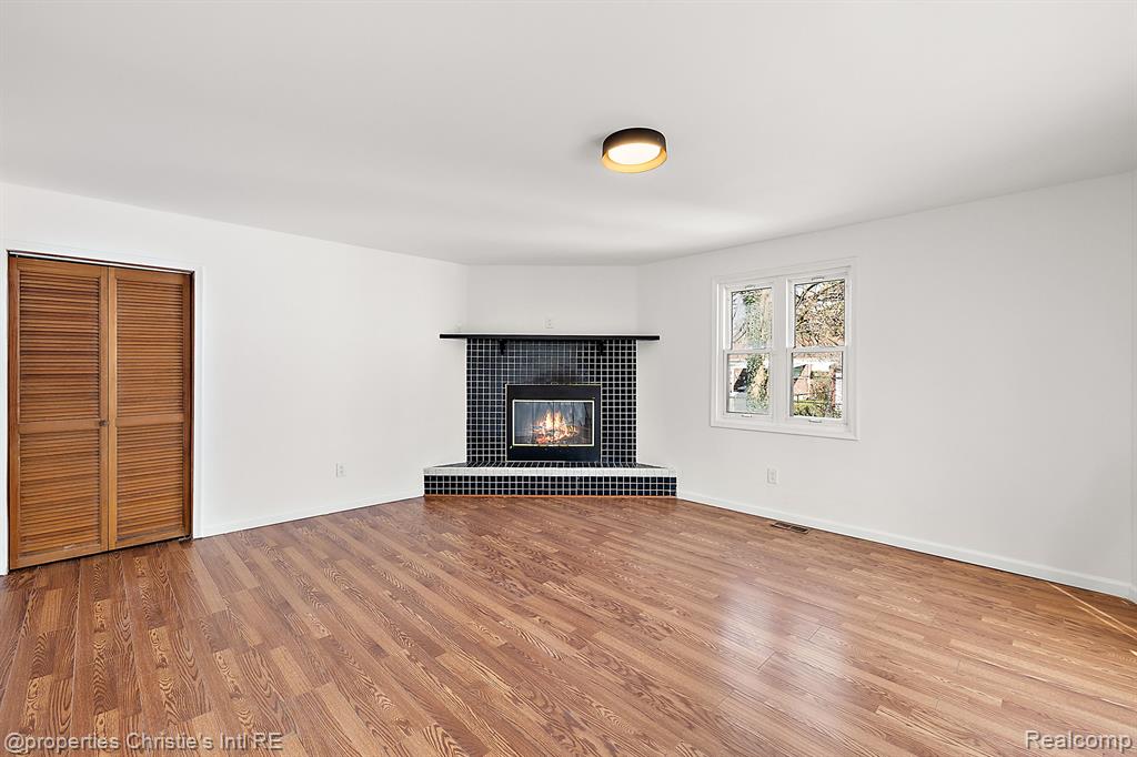 411 GREENWOOD Street, Inkster, MI 48141 — Photo 13
