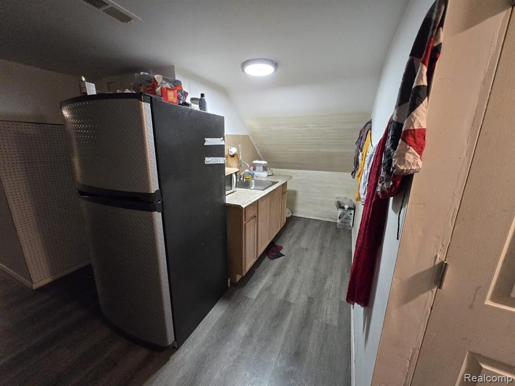 12000 Charest Street, Hamtramck, MI 48212 — Photo 17