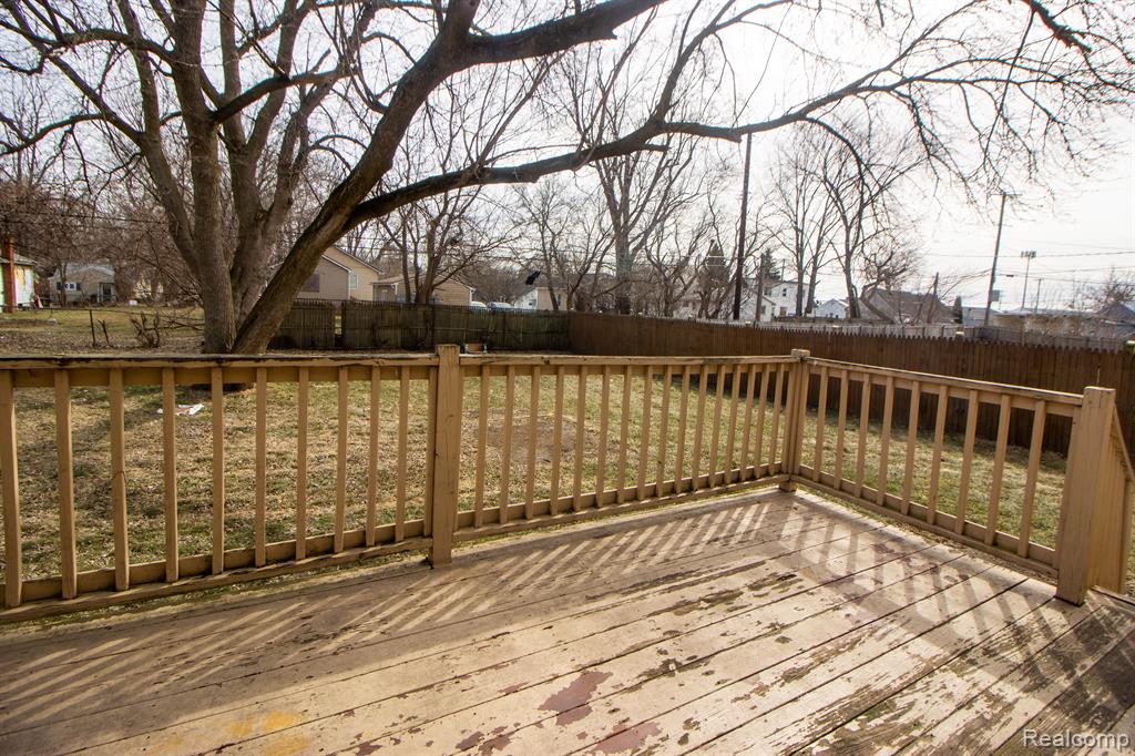 752 PENSACOLA Avenue, Pontiac, MI 48340 — Photo 21
