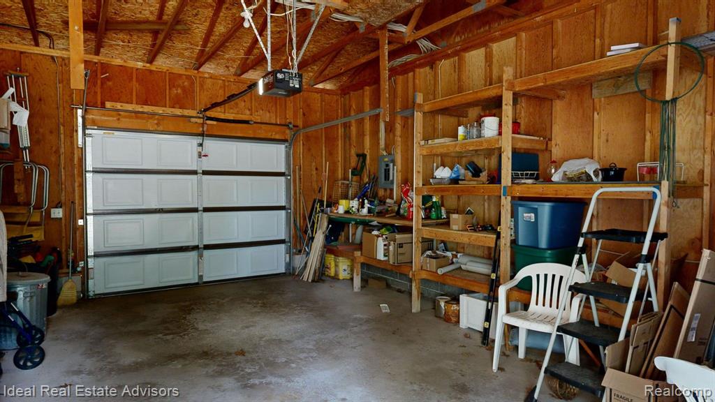 7215 TUSCARORA Circle, Indian River, MI 49749 — Photo 42