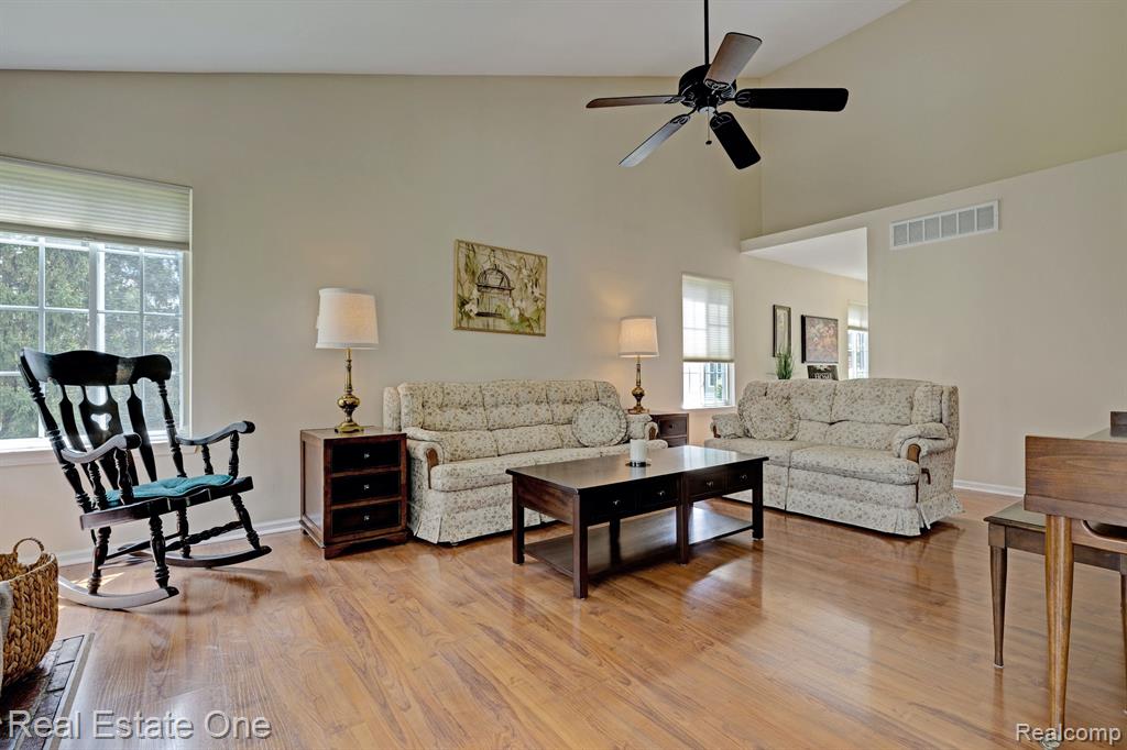 6501 CLUB E, 8, Grand Blanc, MI 48439 — Photo 13