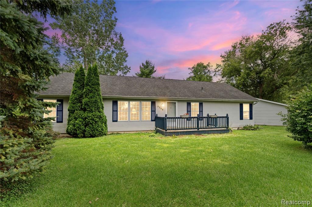 5206 Lippincott Boulevard, Burton, MI 48519 — Photo 32