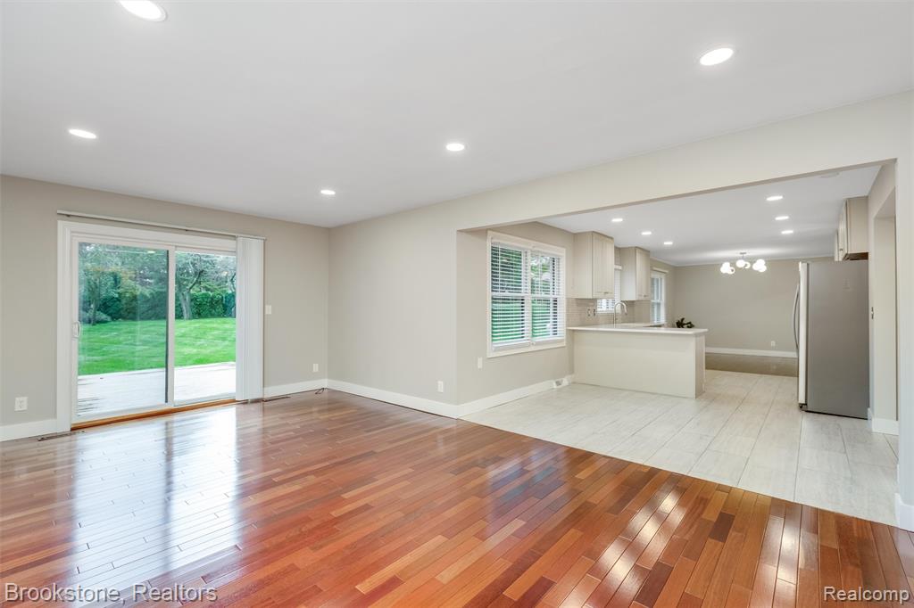 2784 Aldgate Drive, Bloomfield Hills, MI 48304 — Photo 21