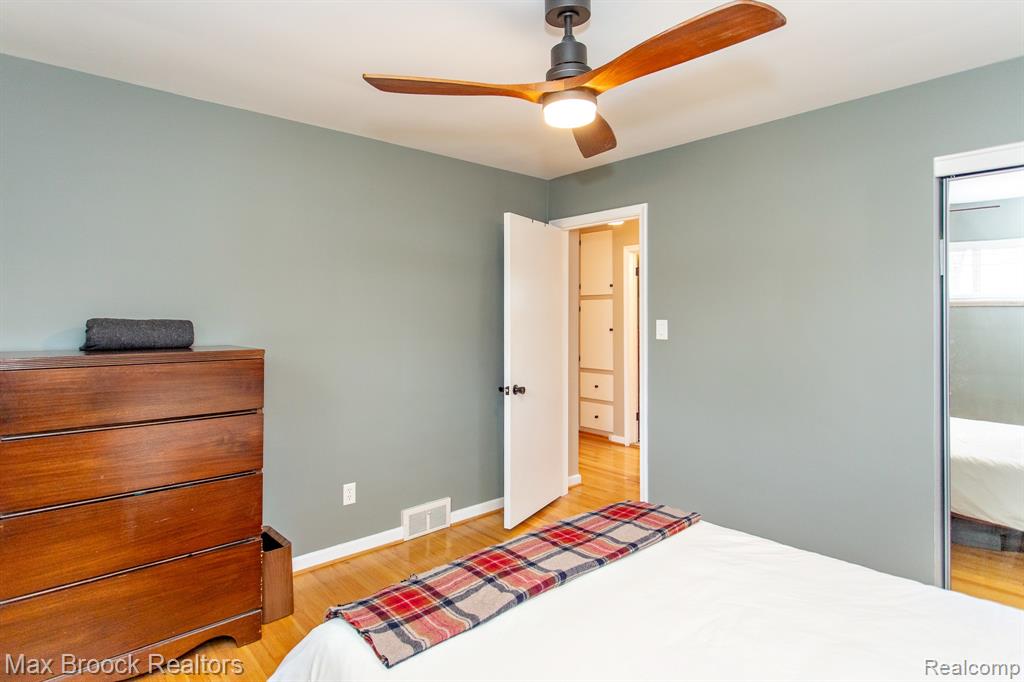 24460 Rosewood Street, Oak Park, MI 48237 — Photo 31