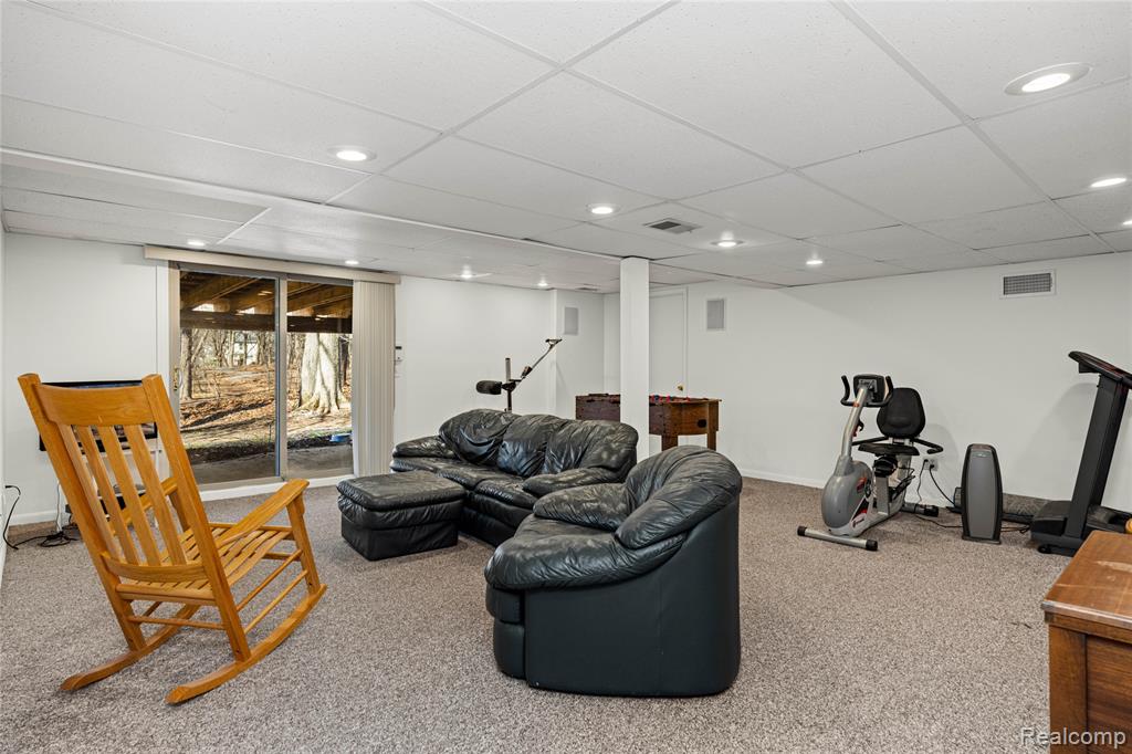 28867 Appleblossom Lane, Farmington, MI 48331 — Photo 27