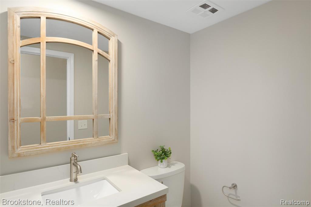 2784 Aldgate Drive, Bloomfield Hills, MI 48304 — Photo 23