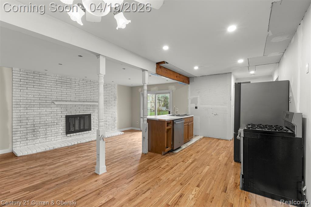 9133 Tavistock Drive, Plymouth, MI 48170 — Photo 11