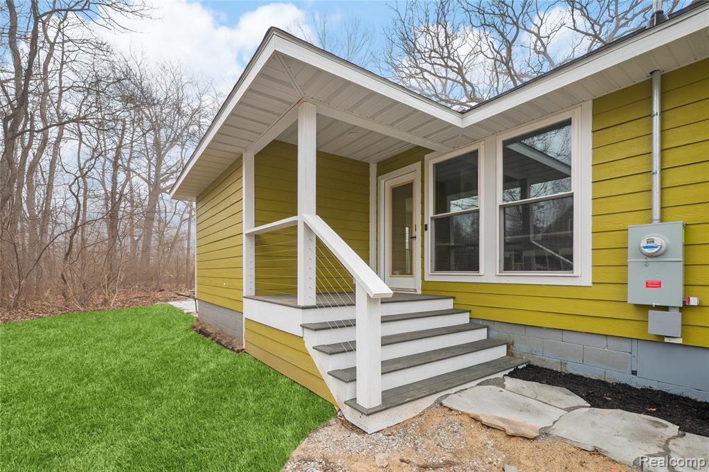 15801 Oak Avenue, Union Pier, MI 49129 — Photo 4