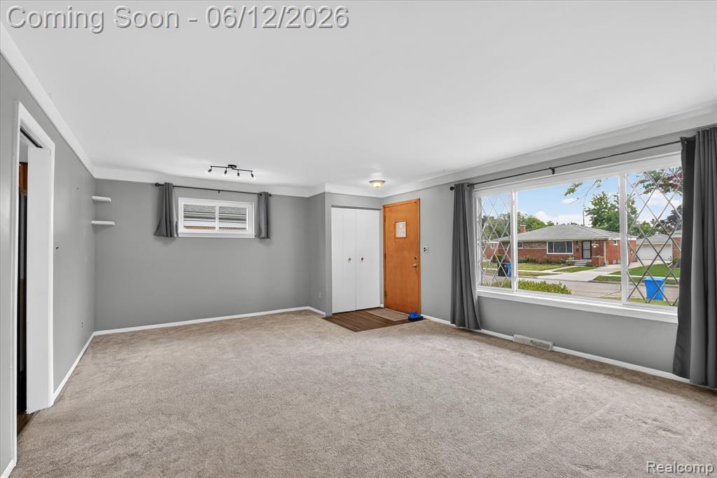 1616 Connie Avenue, Madison Heights, MI 48071 — Photo 6