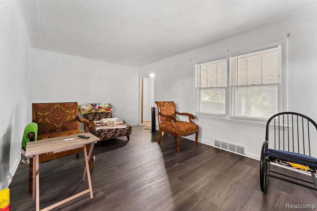 9230 Hartwell Street, Detroit, MI 48228 — Photo 17