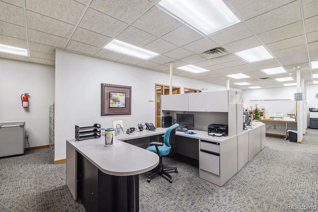 1063 W HILL Road, Flint, MI 48507 — Photo 26