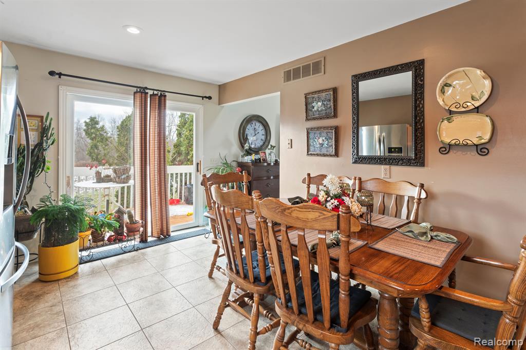 9195 SCHILL Road, Saline, MI 48176 — Photo 18