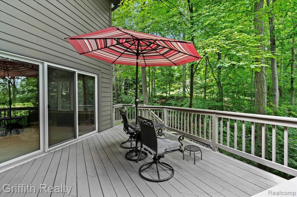 2018 Pine Hollow Trail, Brighton, MI 48114 — Photo 54