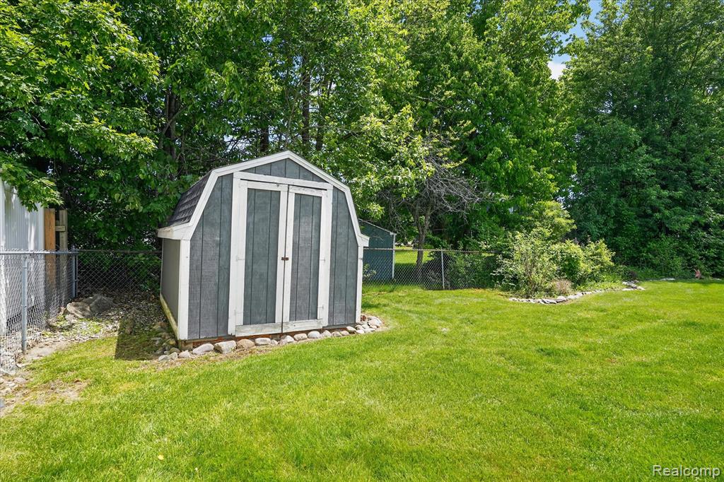 2236 Oak Shade Drive, Davison, MI 48423 — Photo 42