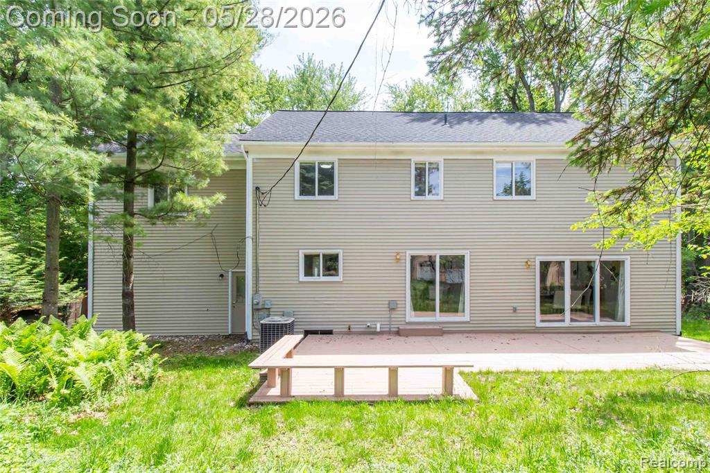 6910 Leytonstone Boulevard, West Bloomfield, MI — Photo 35