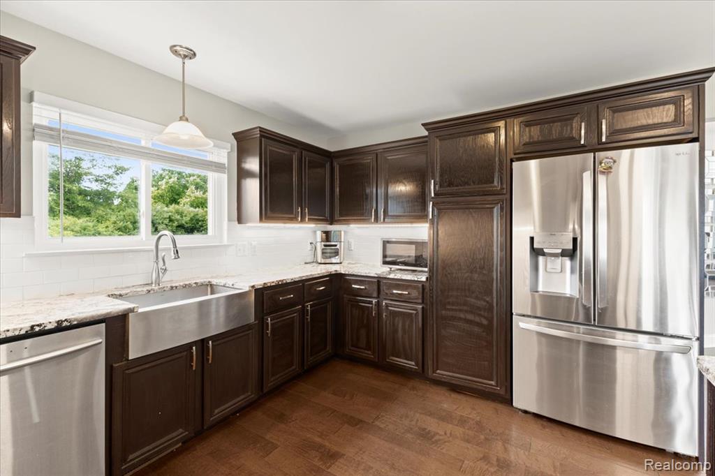45299 Debbie Court, Macomb, MI 48042 — Photo 12