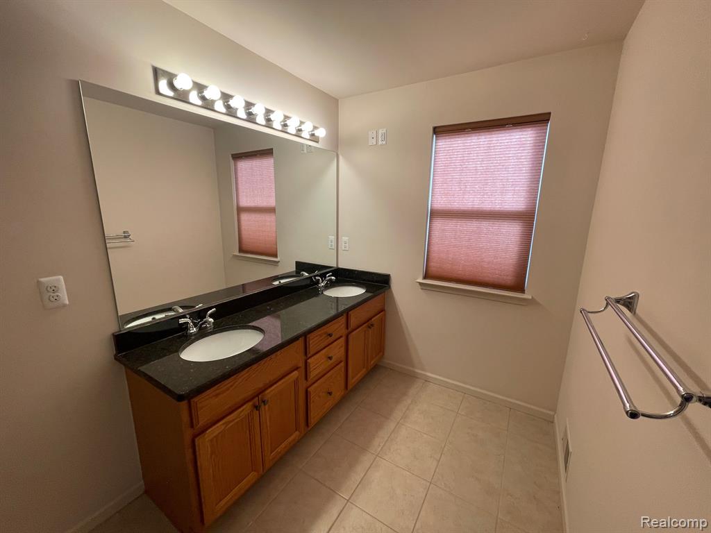 41693 CRANE Way, Novi, MI — Photo 21