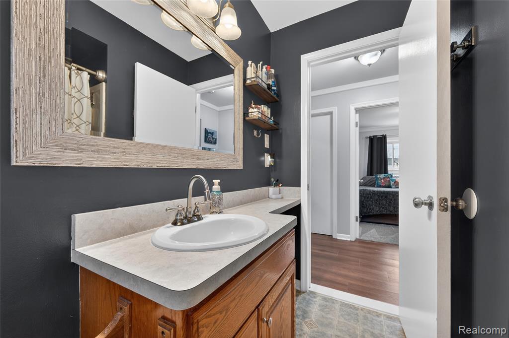 33225 Florence Street, Garden City, MI — Photo 21