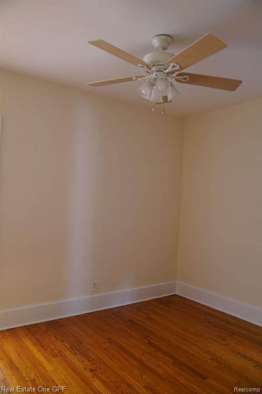 909 NOTTINGHAM Road, Grosse Pointe Park, MI 48230 — Photo 15