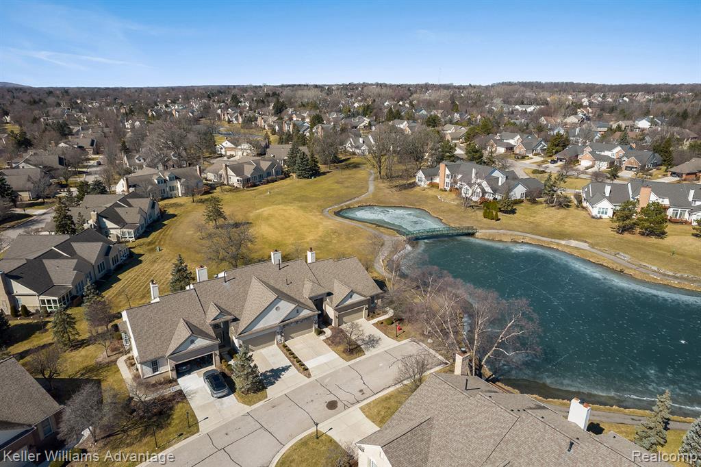 39547 CHAMPION Court, Northville, MI 48168 — Photo 49