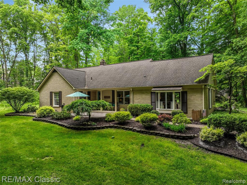 45100 Thornapple Lane, Northville, MI 48168 — Photo 3