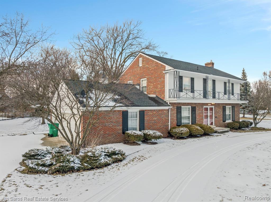 805 BALFOUR Street, Grosse Pointe Park, MI 48230 — Photo 31