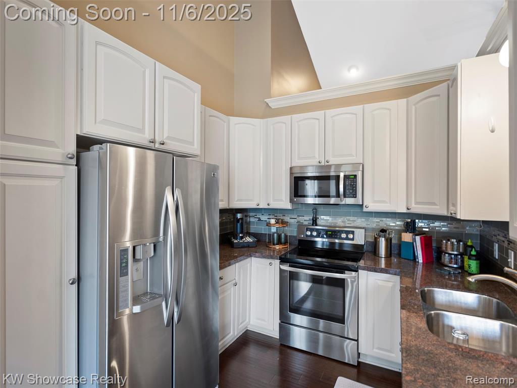 427 Patriot Street, Canton, MI 48188 — Photo 20