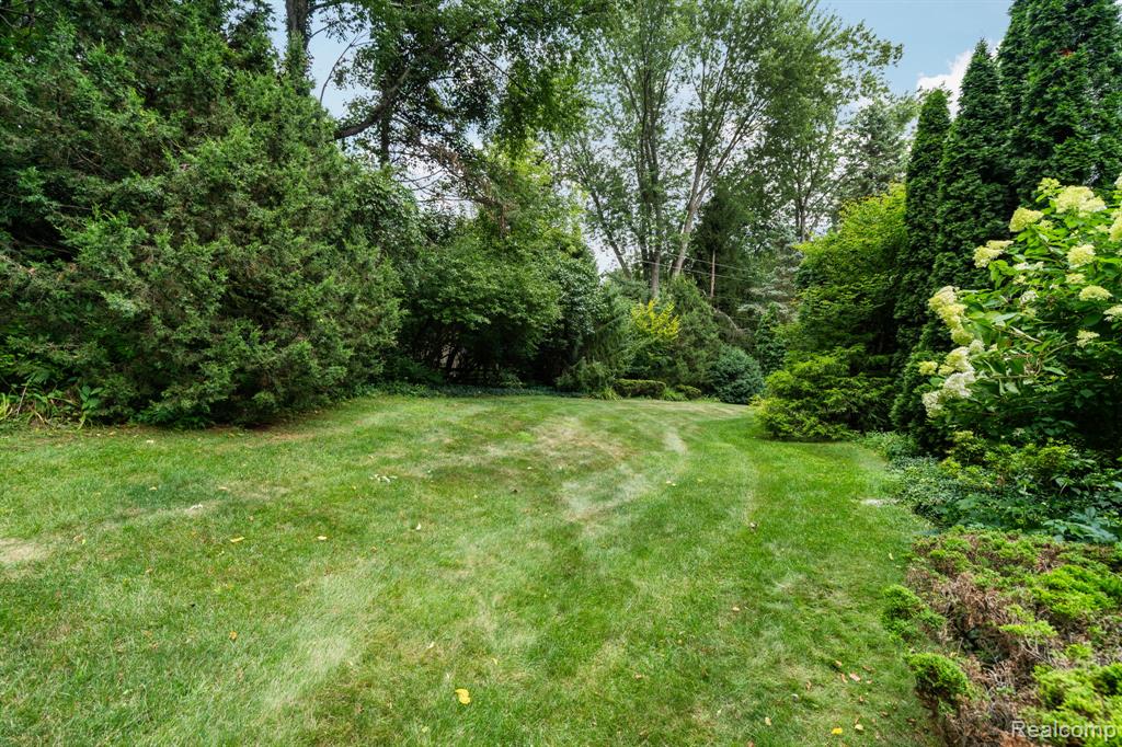 47594 Norton Court, Plymouth, MI 48170 — Photo 75