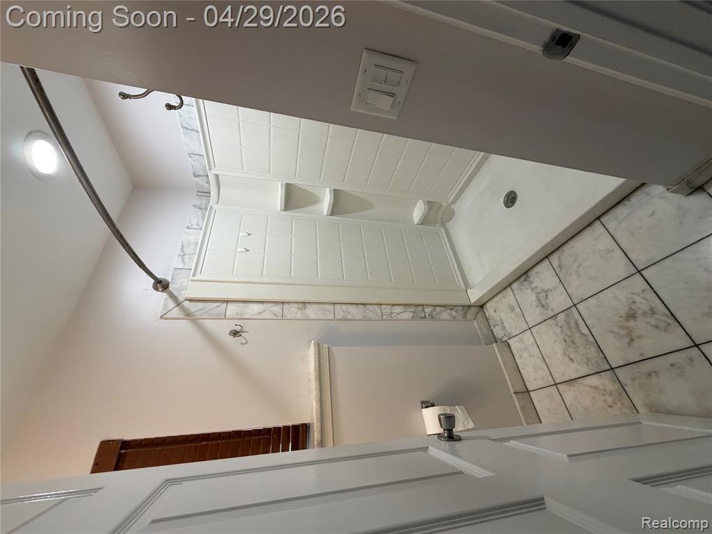 5441 Sunnycrest Drive, West Bloomfield, MI 48323 — Photo 13
