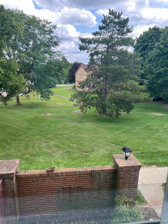 38811 COUNTRY Circle, Farmington Hills, MI 48331 — Photo 16