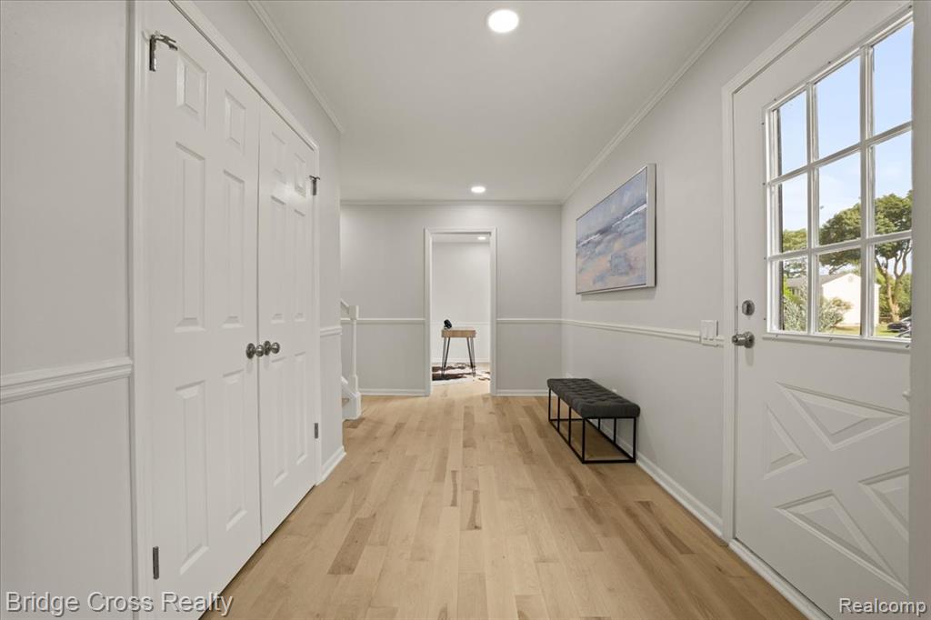 655 S Spinningwheel Lane, Bloomfield Hills, MI 48304 — Photo 4