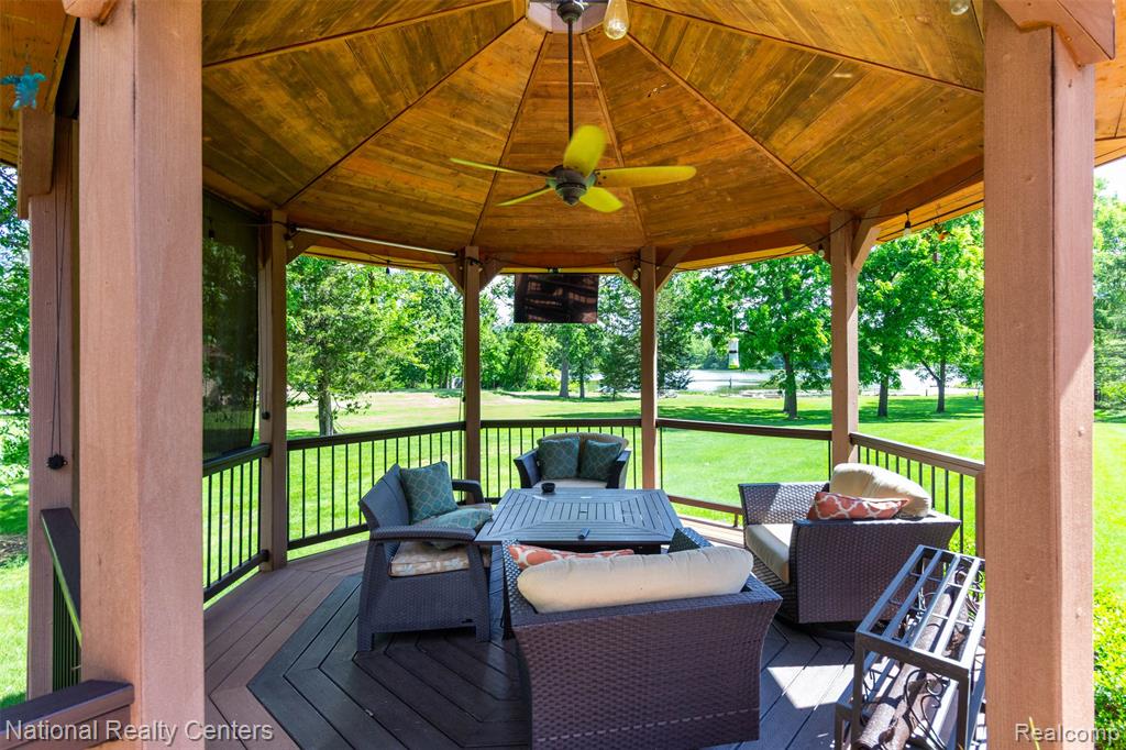 8706 Buckland Drive, South Lyon, MI 48178 — Photo 61