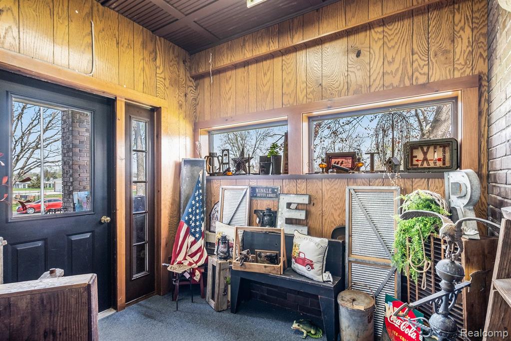 2040 E MAPLE Avenue, Grand Blanc, MI 48507 — Photo 12