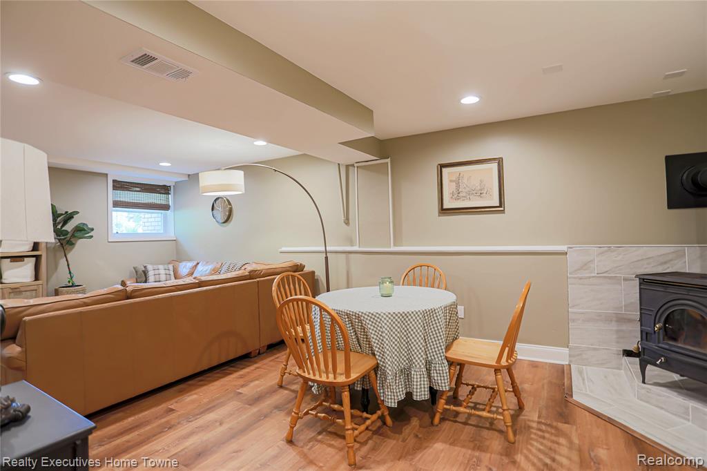 2687 Los Angeles Drive, Wolverine Lake, MI 48390 — Photo 43