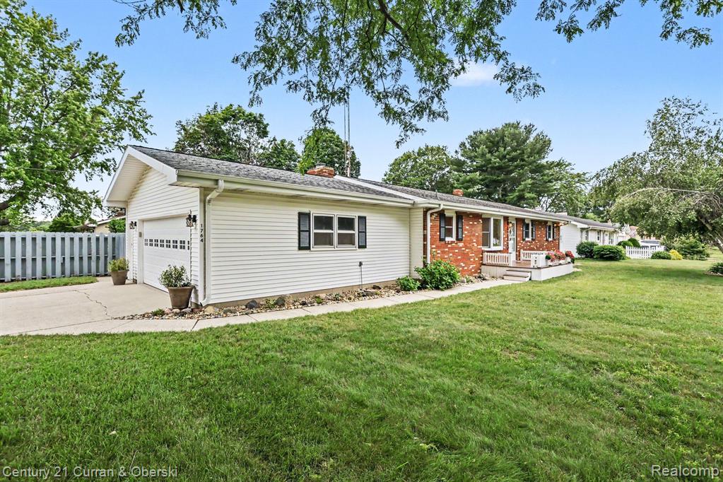 1764 Arcadia Drive, St. Joseph, MI 49085 — Photo 22