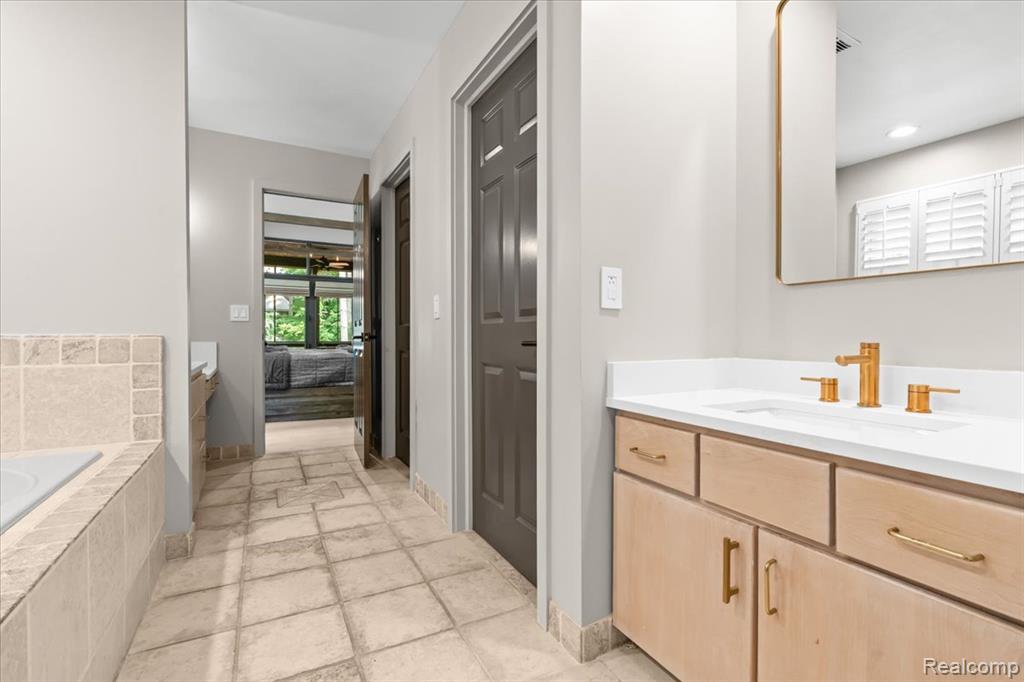 5523 Hidden Pines Drive, Brighton, MI 48116 — Photo 25