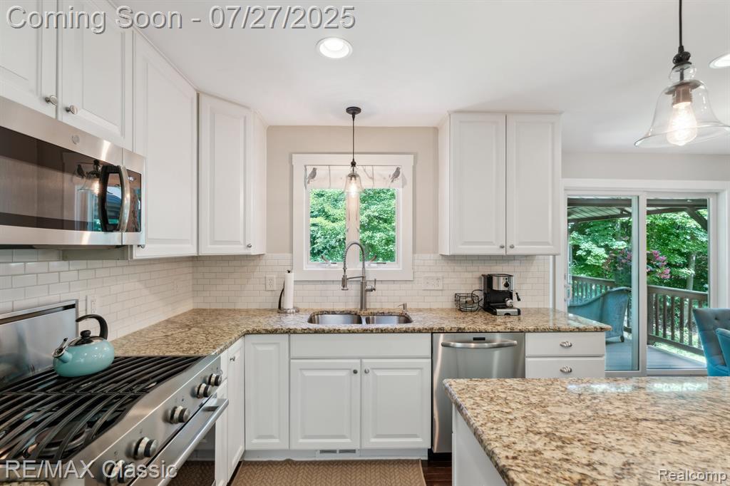 5133 Canyon Oaks Drive, Brighton, MI 48114 — Photo 17