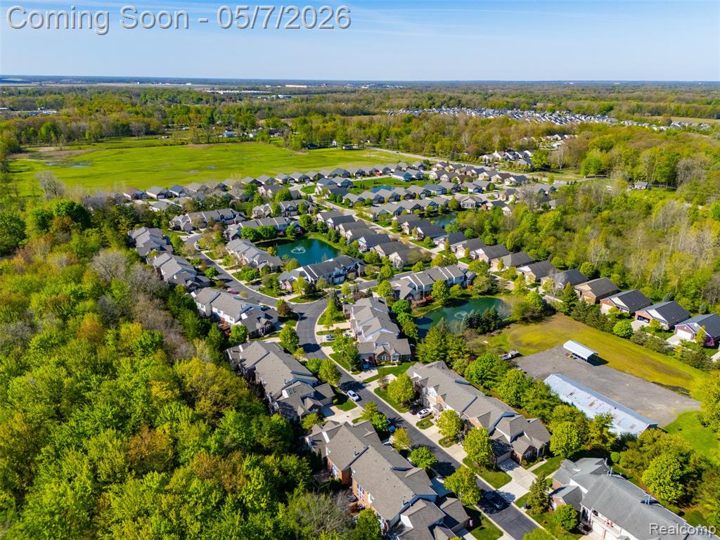 49118 Hawksburry Road, Canton, MI 48188 — Photo 48