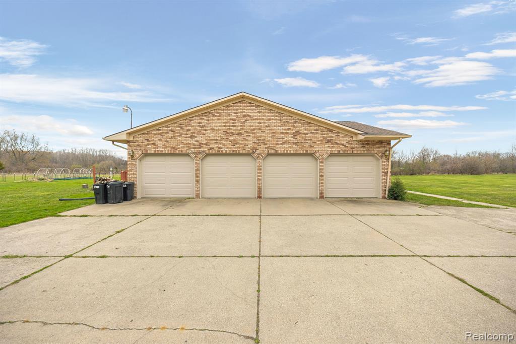 5412 N JENNINGS Road, Flint, MI 48504 — Photo 43